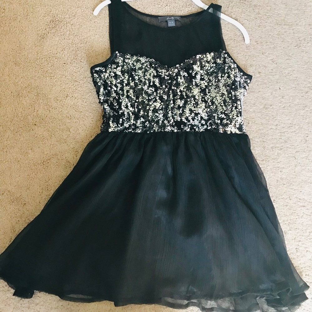 Women’s dress